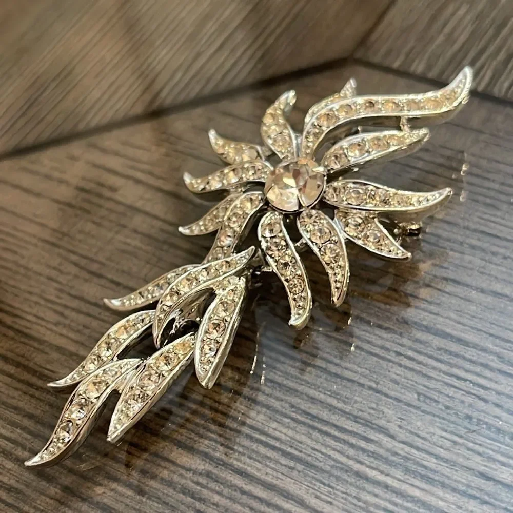 Vintage Sarah Coventry Evening Accent Rhinestone Coventry Brooch Pin